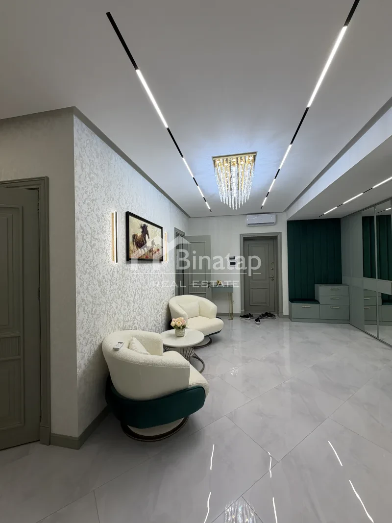 Satılır 4 otaqlı yeni tikili 186 m², 28 May m. — şəkil 2