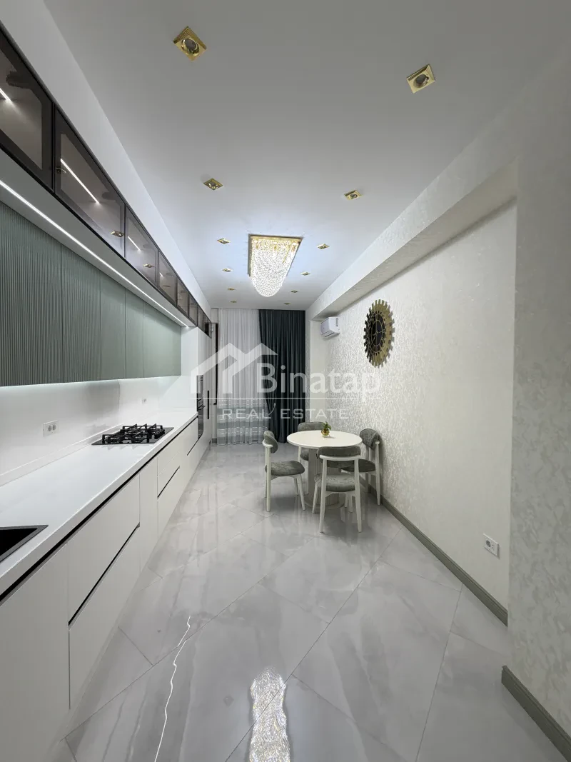 Satılır 4 otaqlı yeni tikili 186 m², 28 May m. — şəkil 9