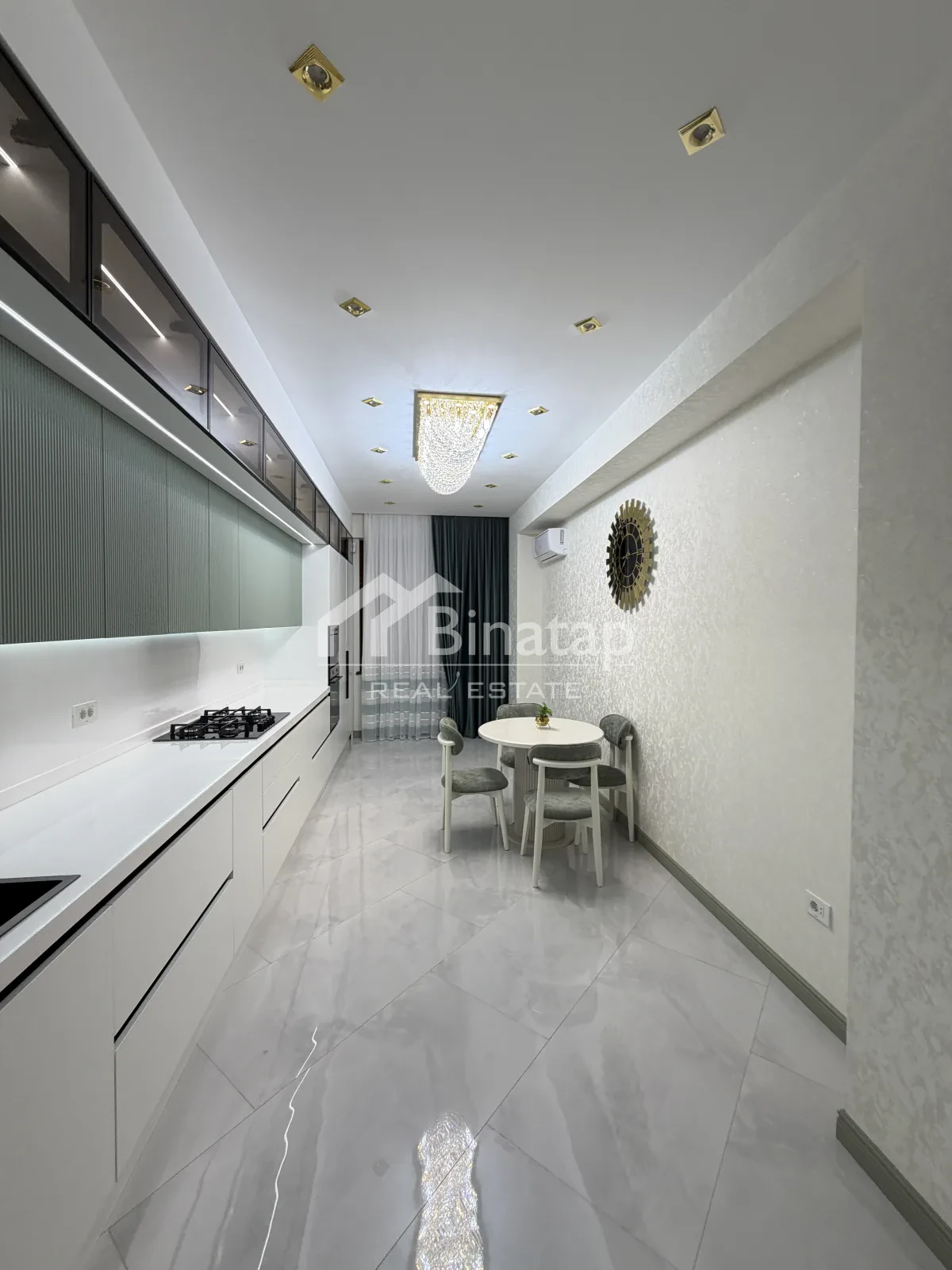 Satılır 4 otaqlı yeni tikili 186 m², 28 May m. — şəkil 9
