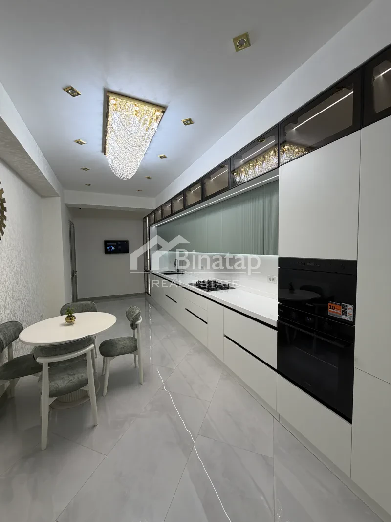 Satılır 4 otaqlı yeni tikili 186 m², 28 May m. — şəkil 10