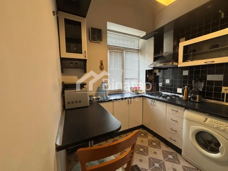 Satılır 4 otaqlı köhnə tikili 110 m², Elmlər Akademiyası m. — şəkil 8