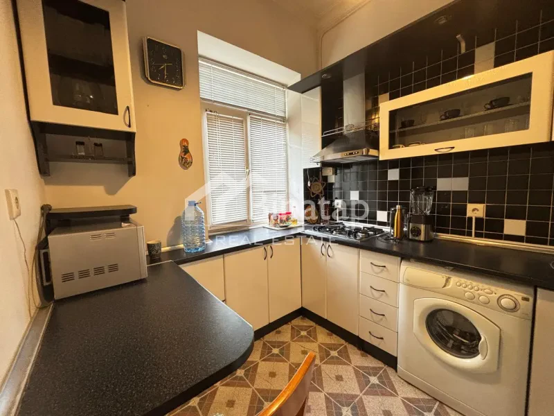 Satılır 4 otaqlı köhnə tikili 110 m², Elmlər Akademiyası m. — şəkil 9