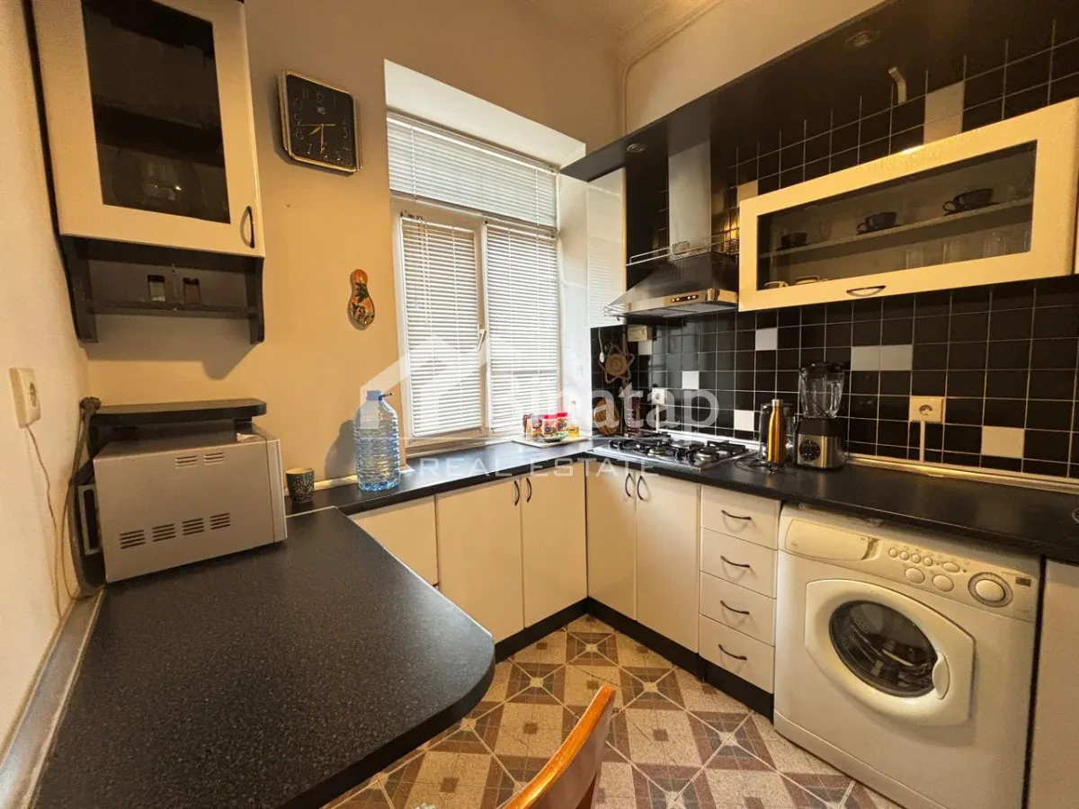 Satılır 4 otaqlı köhnə tikili 110 m², Elmlər Akademiyası m. — şəkil 9