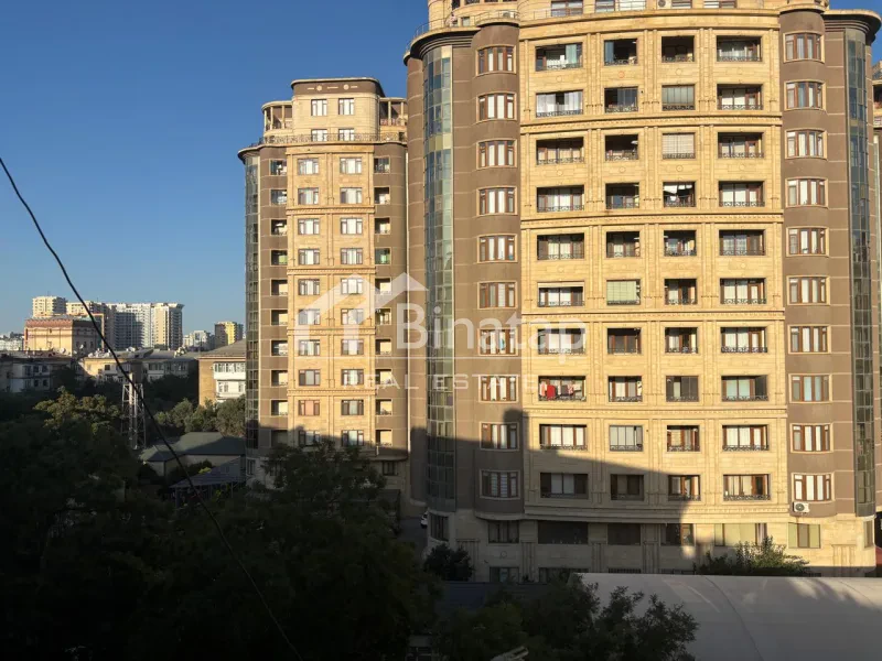 Satılır 4 otaqlı köhnə tikili 110 m², Elmlər Akademiyası m. — şəkil 20