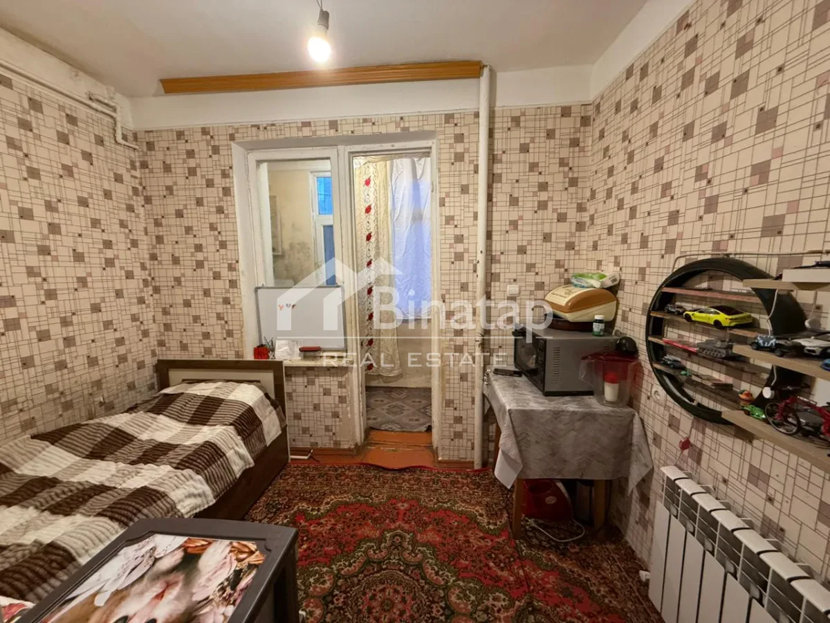 Satılır 1 otaqlı köhnə tikili 42 m², İnşaatçılar m. — şəkil 4