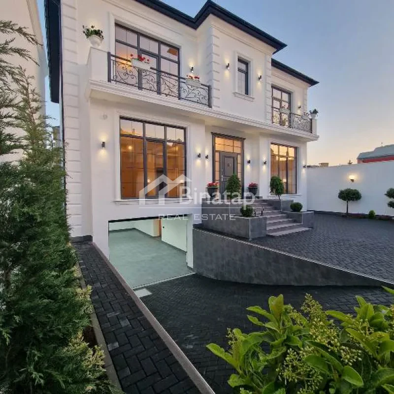 Satılır 7 otaqlı həyət evi / bağ evi 450 m², Badamdar qəs.