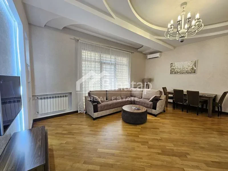 İcarəyə verilir 3 otaqlı yeni tikili 110 m², 28 May m.