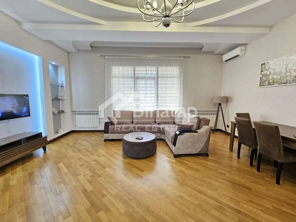 İcarəyə verilir 3 otaqlı yeni tikili 110 m², 28 May m. — şəkil 2