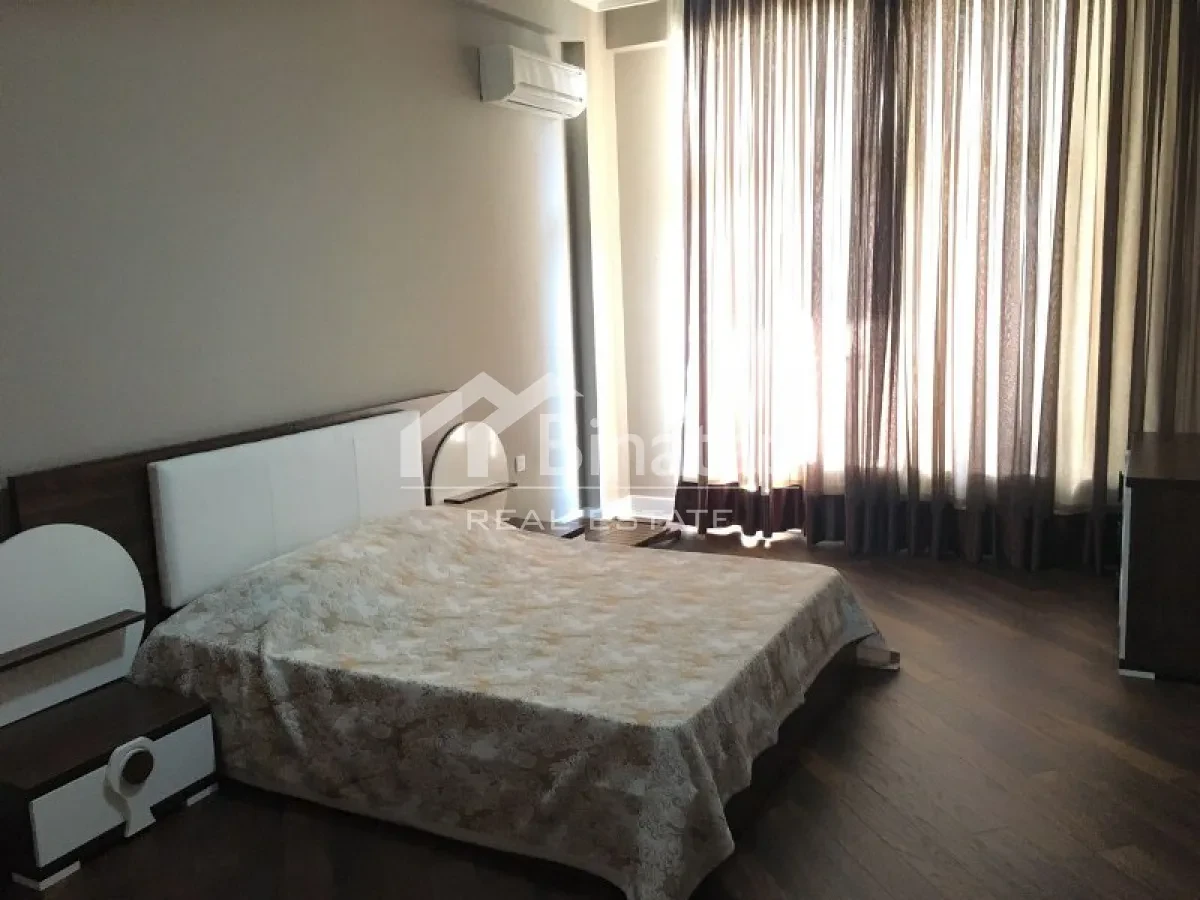 İcarəyə verilir 3 otaqlı yeni tikili 160 m², 28 May m. — şəkil 8