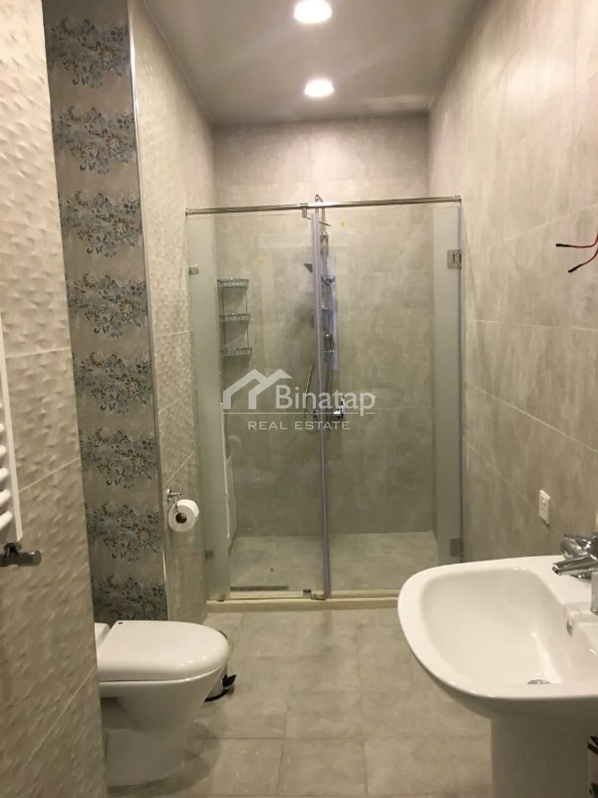 İcarəyə verilir 3 otaqlı yeni tikili 160 m², 28 May m. — şəkil 15