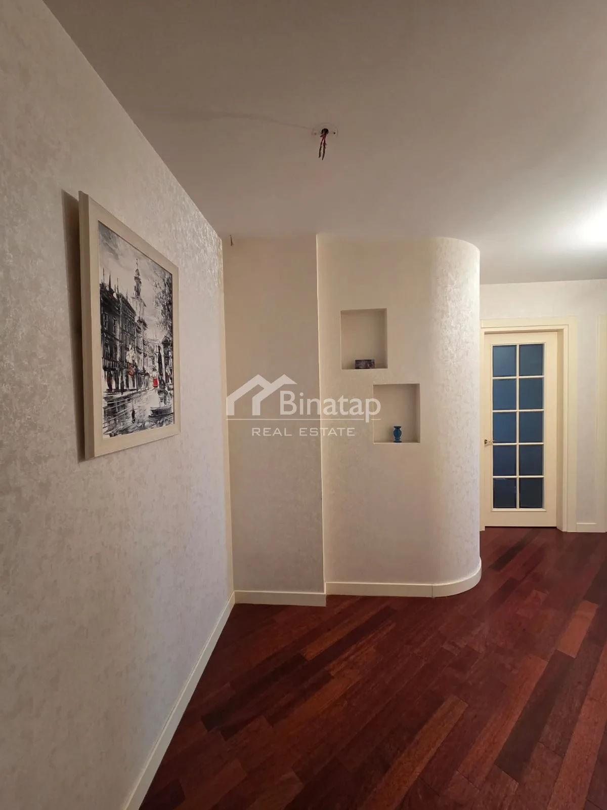 Satılır 2 otaqlı yeni tikili 106 m², 8 Noyabr m. — şəkil 3
