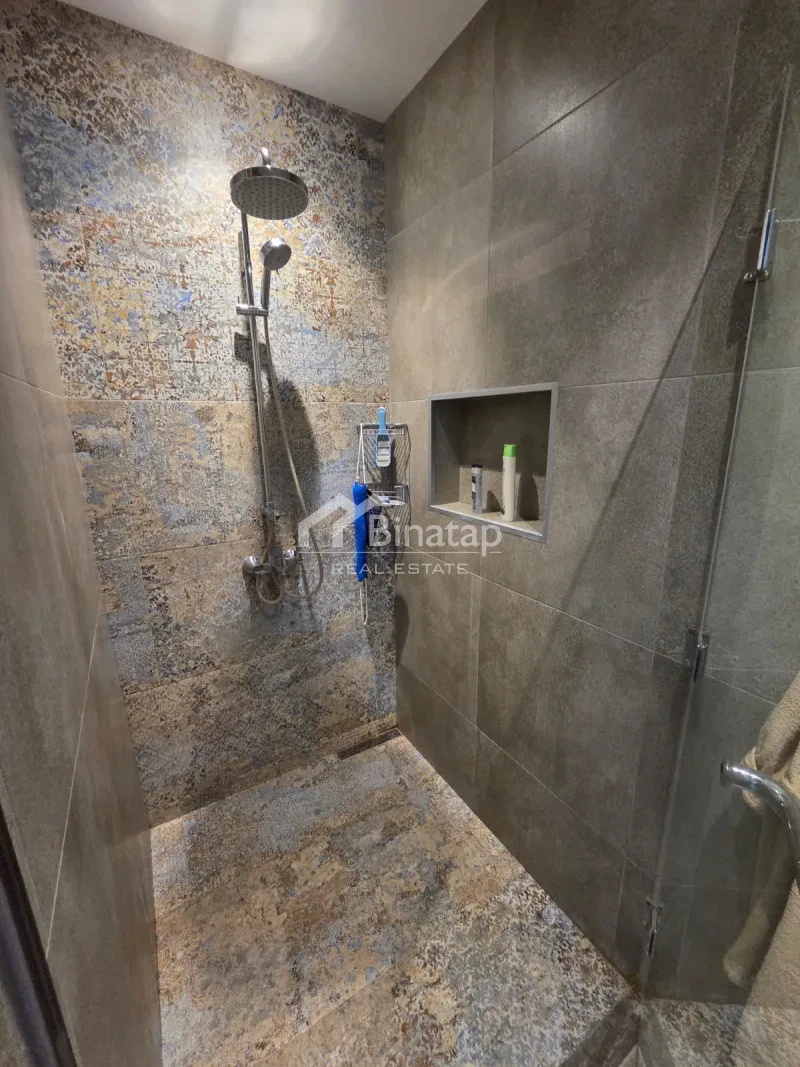 Satılır 2 otaqlı yeni tikili 106 m², 8 Noyabr m. — şəkil 6