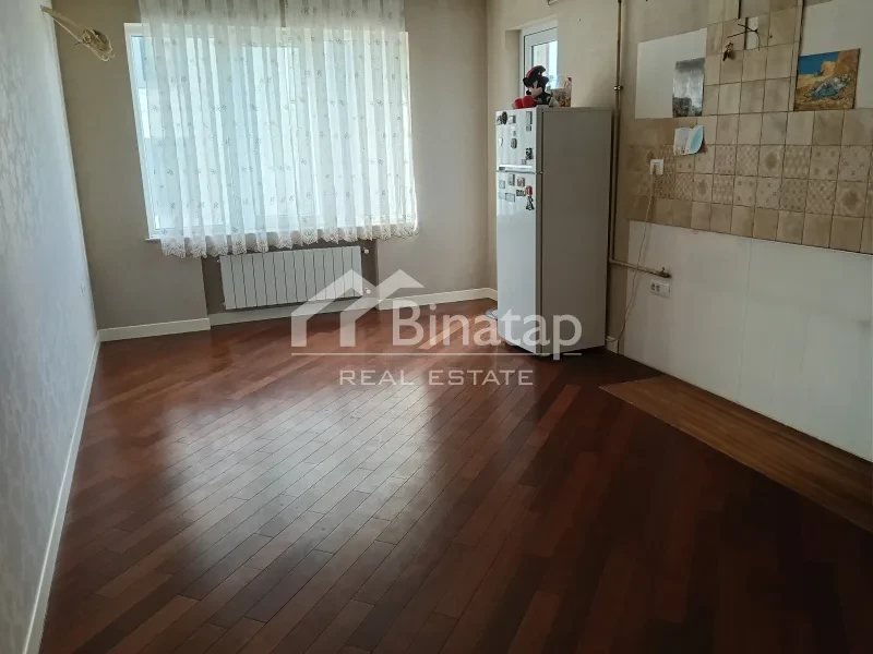 Satılır 2 otaqlı yeni tikili 106 m², 8 Noyabr m. — şəkil 9