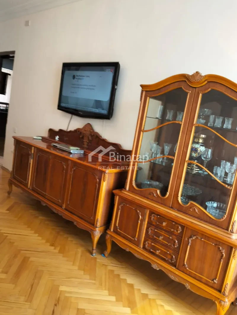 İcarəyə verilir 2 otaqlı köhnə tikili 82 m², Sahil m. — şəkil 10