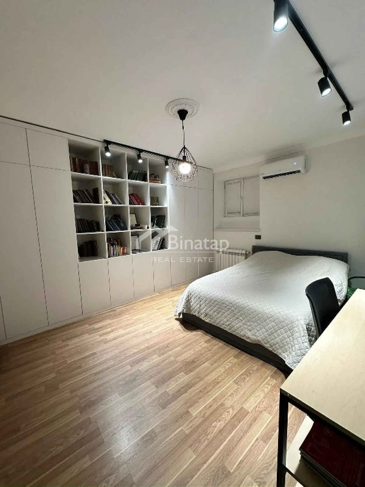 Satılır 3 otaqlı köhnə tikili 108 m², Sahil m. — şəkil 9