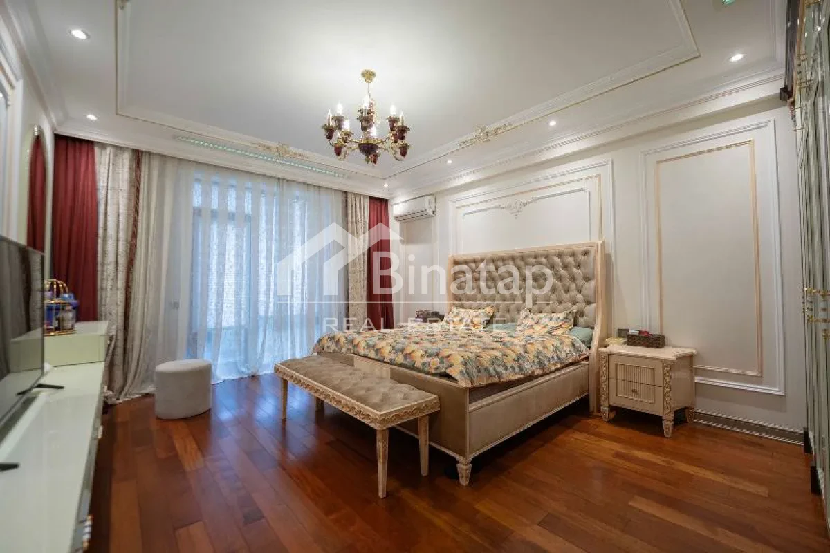 Satılır 3 otaqlı yeni tikili 159 m², 8 Noyabr m. — şəkil 2