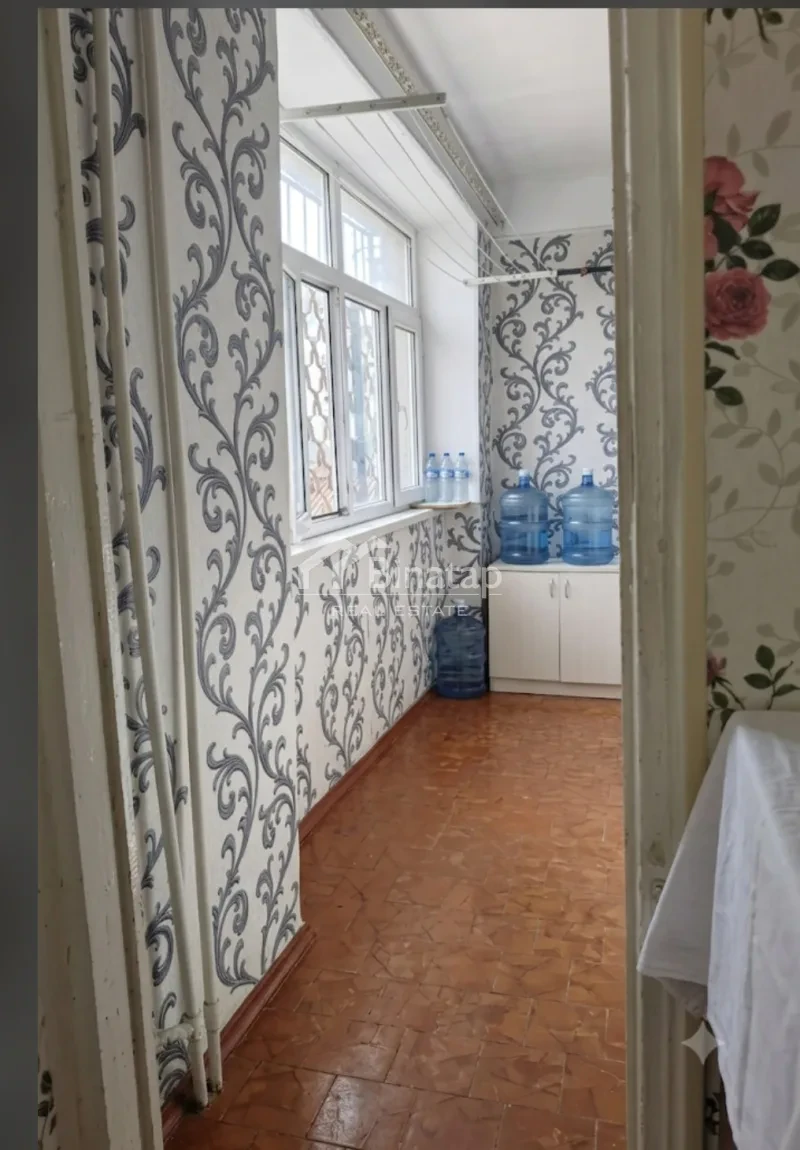 Satılır 3 otaqlı köhnə tikili 64.19 m², Avtovağzal m.