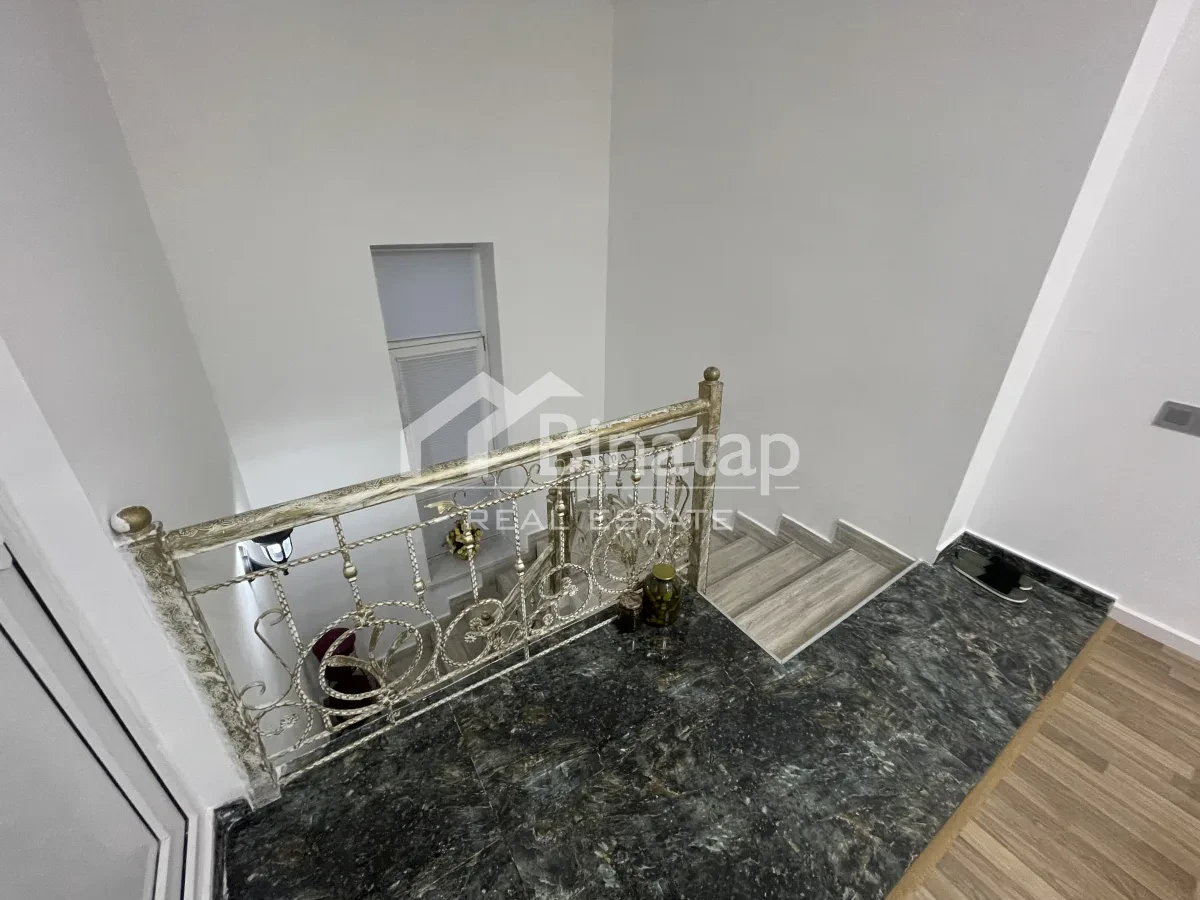 Satılır 6 otaqlı həyət evi / bağ evi 240 m², Koroğlu m. — şəkil 15