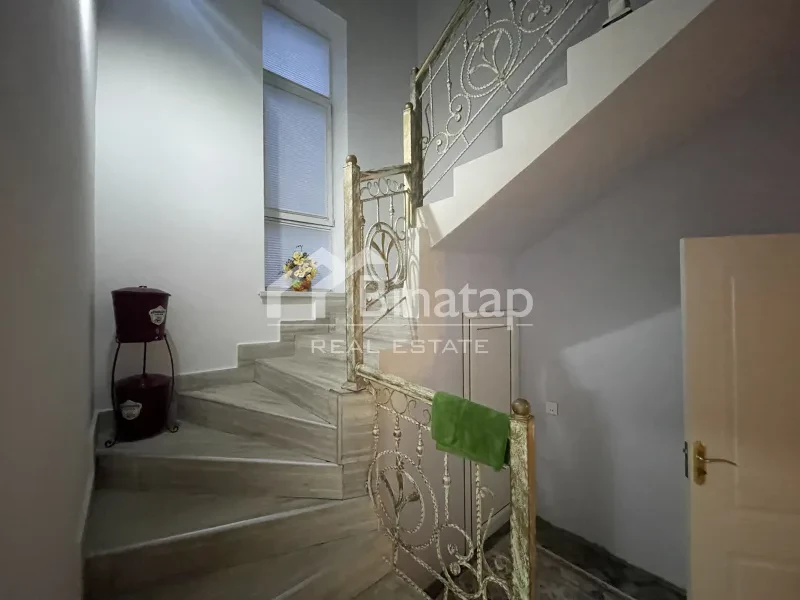 Satılır 6 otaqlı həyət evi / bağ evi 240 m², Koroğlu m. — şəkil 16