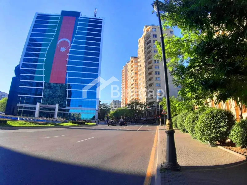 Satılır 4 otaqlı yeni tikili 170 m², Nizami m.