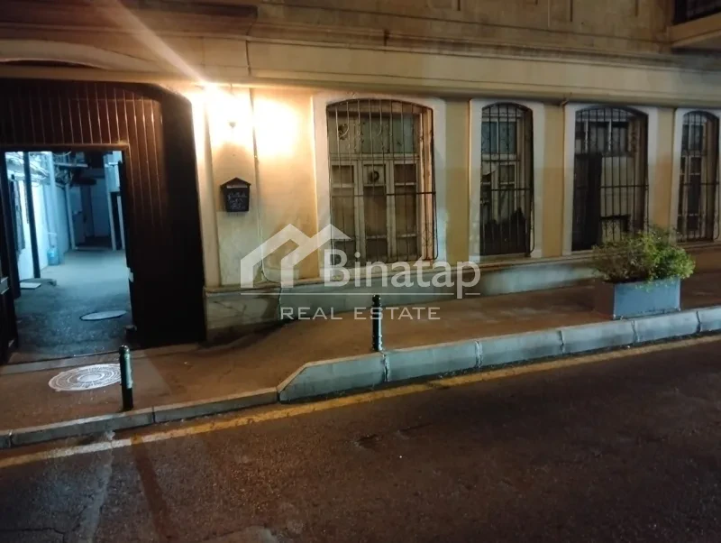 Satılır 2 otaqlı köhnə tikili 30 m², Sahil m. — şəkil 2