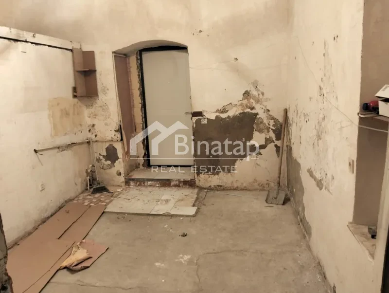 Satılır 2 otaqlı köhnə tikili 30 m², Sahil m. — şəkil 3