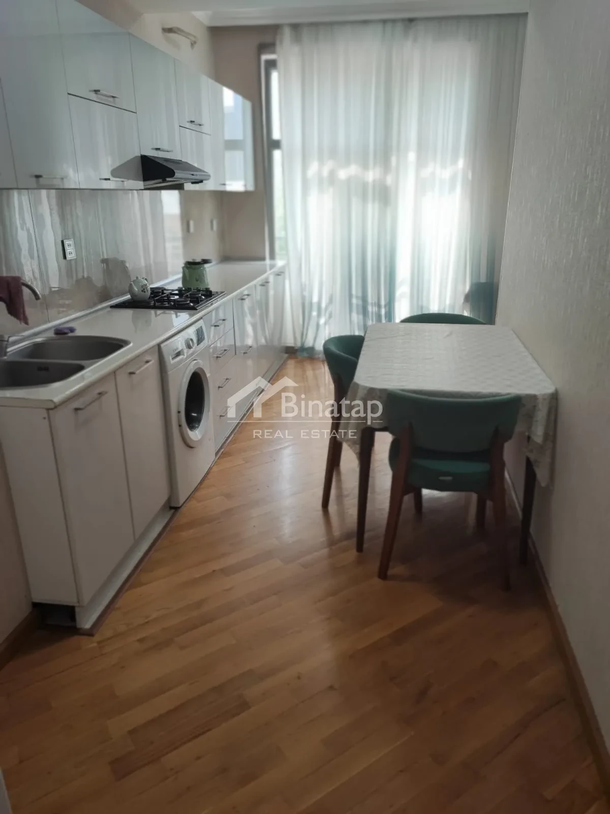 İcarəyə verilir 3 otaqlı yeni tikili 97 m², 28 May m. — şəkil 9