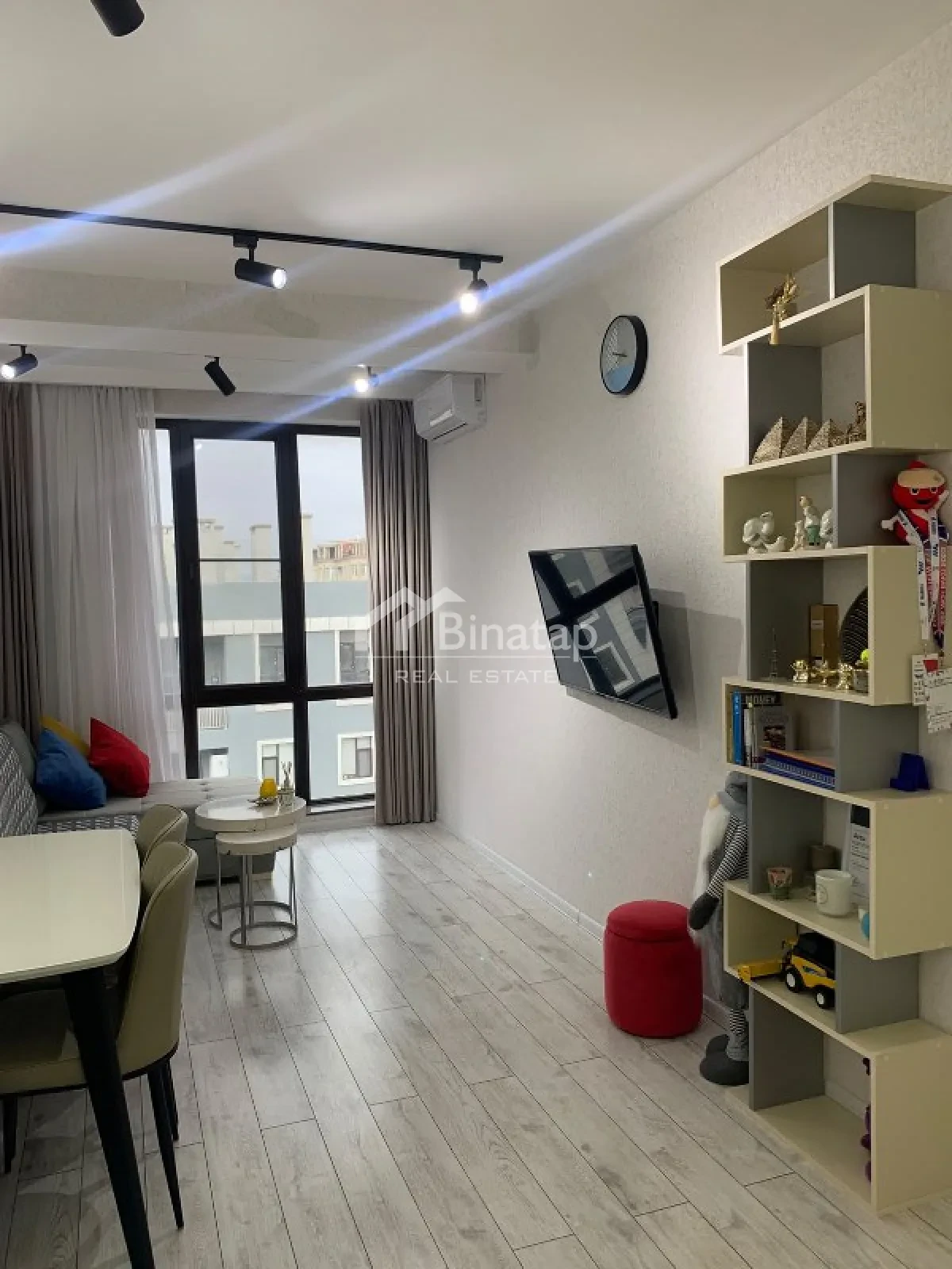 Satılır 2 otaqlı yeni tikili 62 m², 28 May m. — şəkil 2