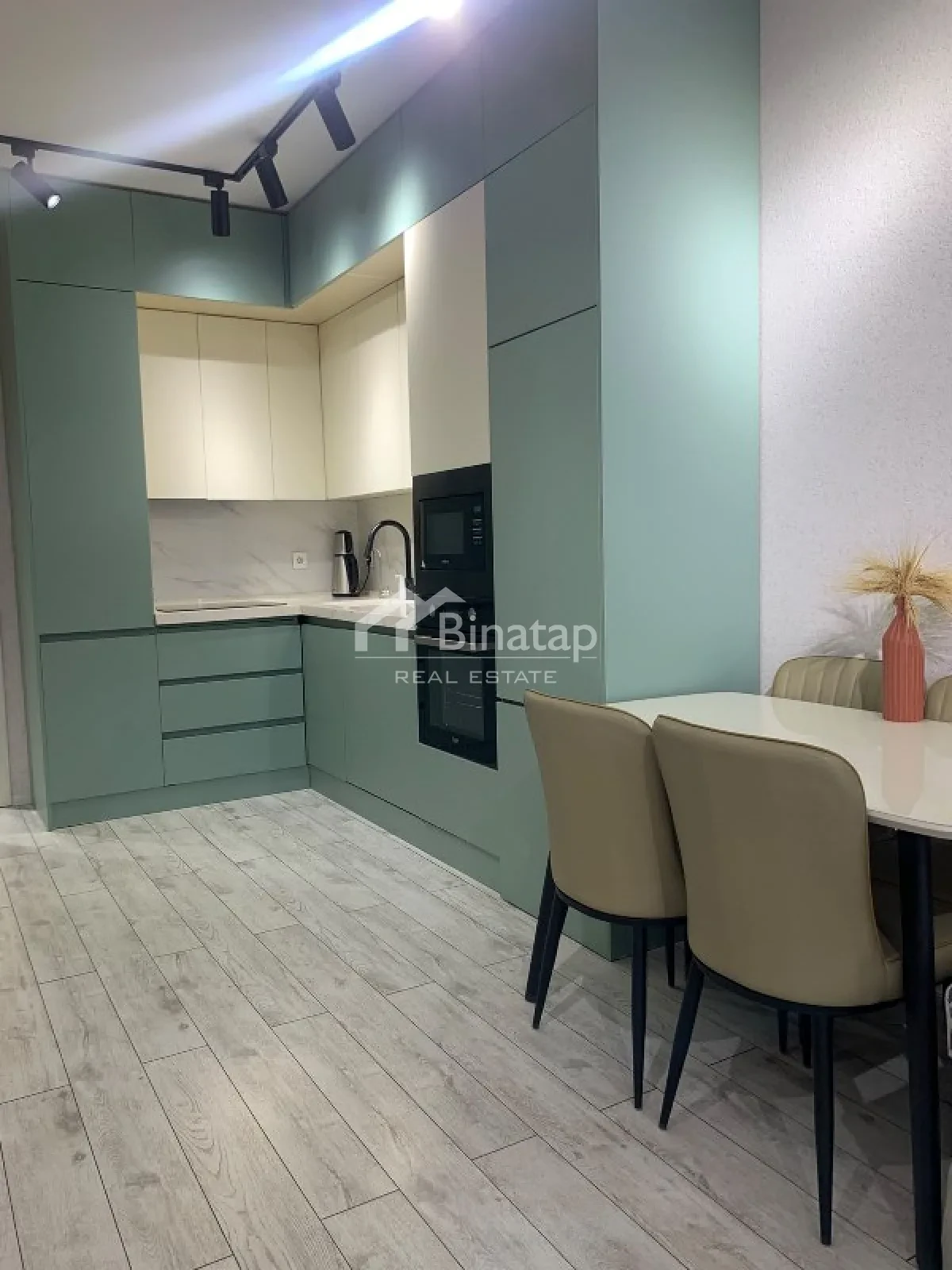 Satılır 2 otaqlı yeni tikili 62 m², 28 May m. — şəkil 3