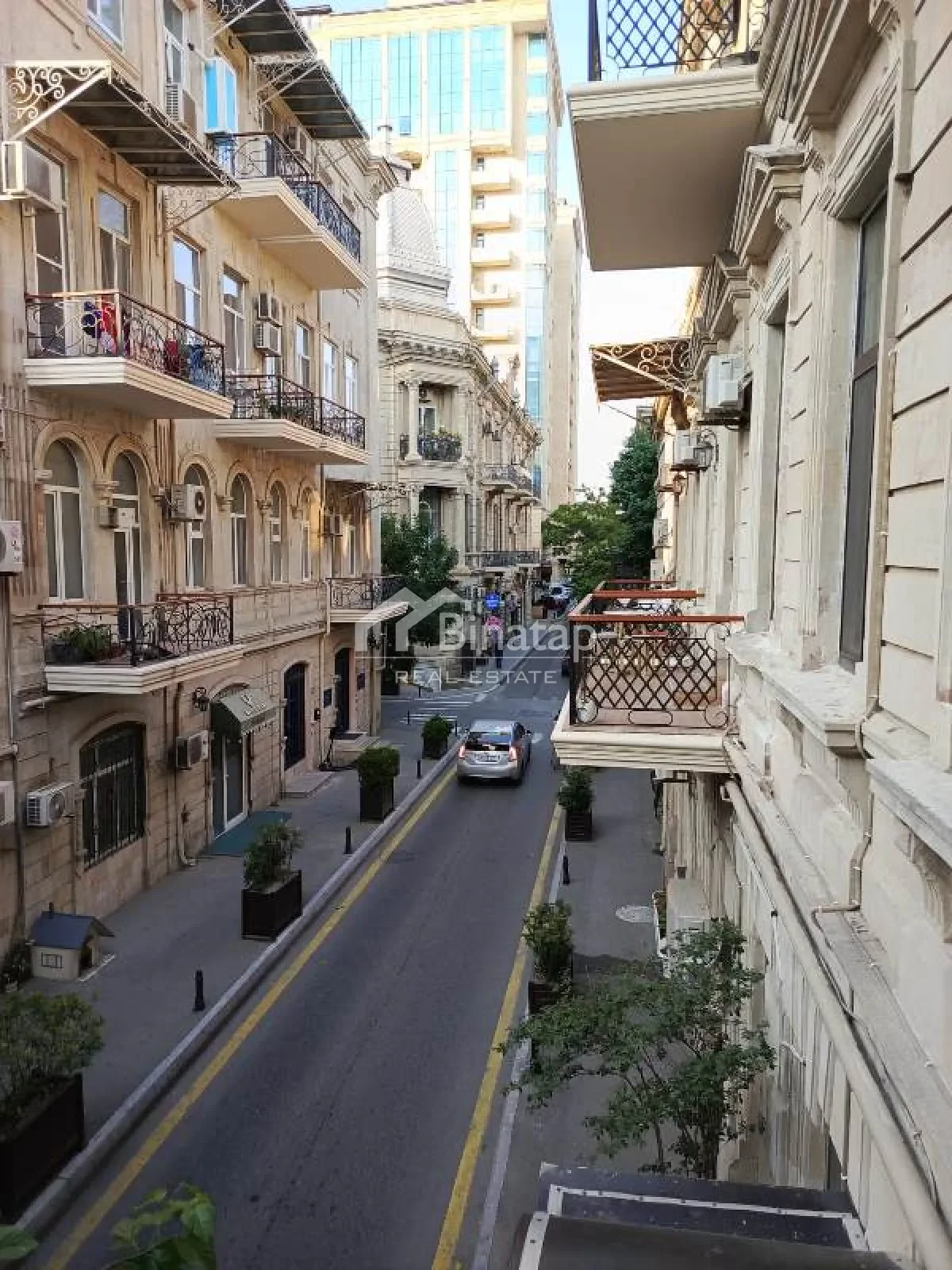 Satılır 2 otaqlı köhnə tikili 47 m², 28 May m. — şəkil 1