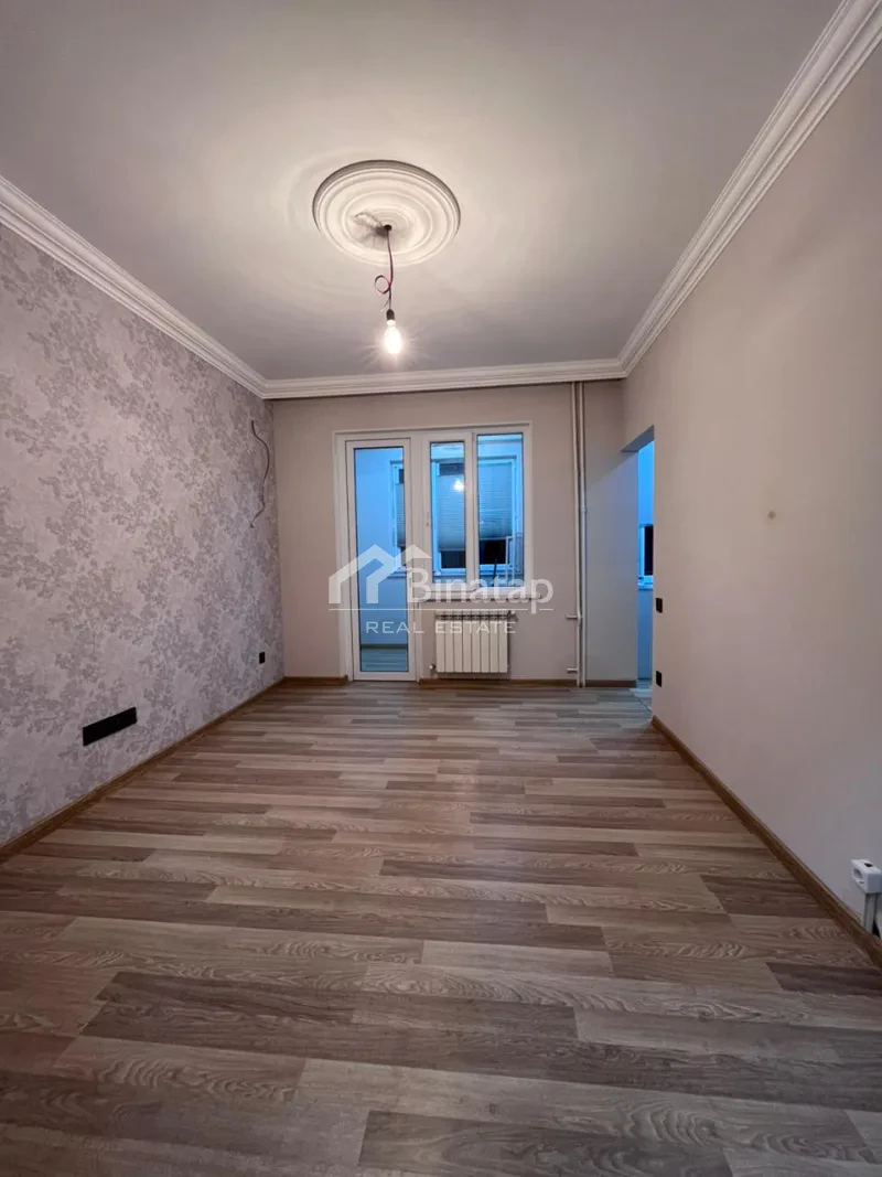 Satılır 2 otaqlı köhnə tikili 50 m², 20 Yanvar m. — şəkil 8