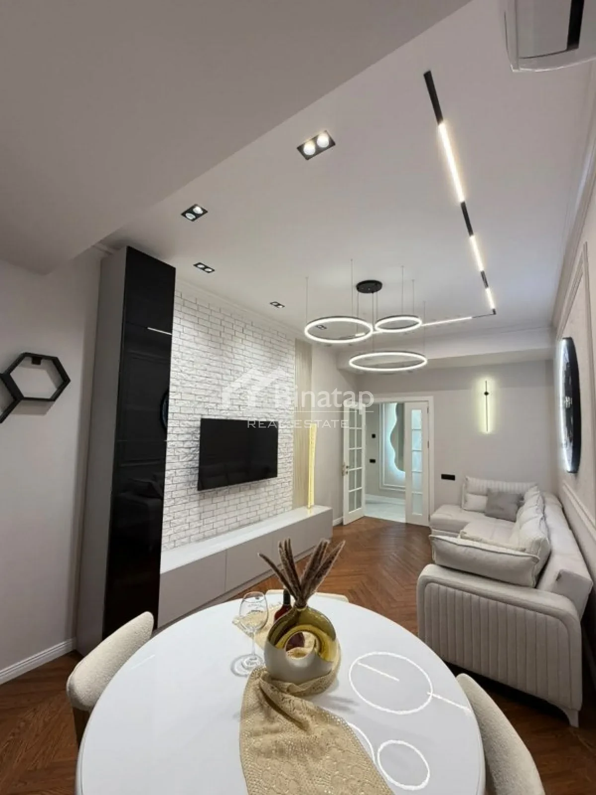 Satılır 2 otaqlı yeni tikili 76 m², Elmlər Akademiyası m. — şəkil 1