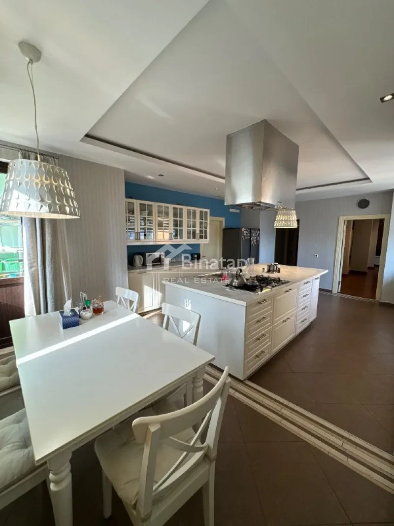 Satılır 5 otaqlı yeni tikili 240 m², Xətai m. — şəkil 13
