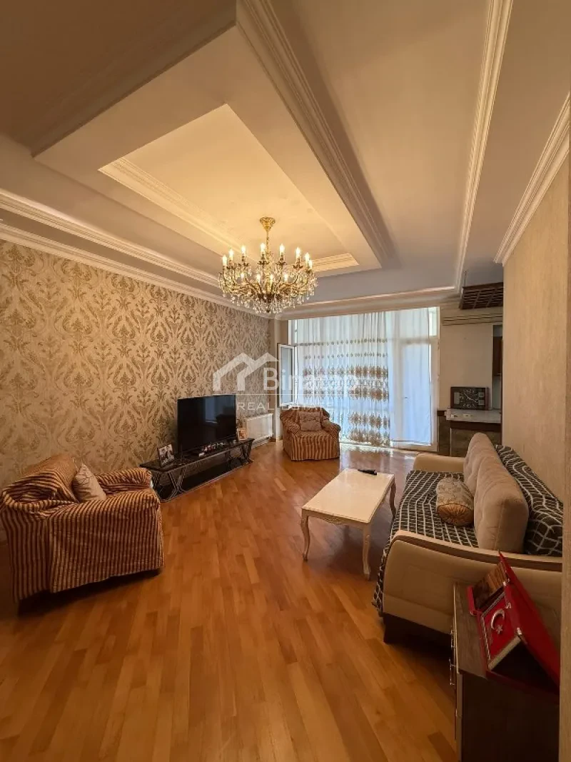 Satılır 3 otaqlı yeni tikili 154 m², Elmlər Akademiyası m.