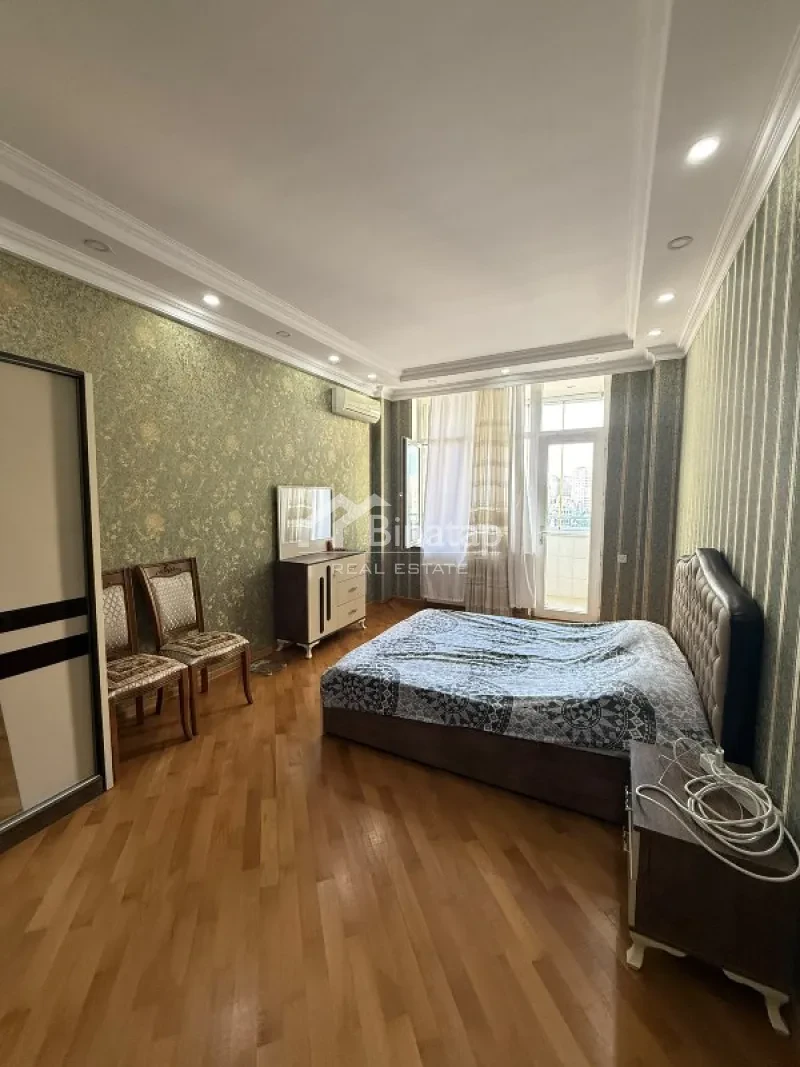 Продаётся 3-комн. новостройка 154 м², м. Элмляр Академиясы — фото 9
