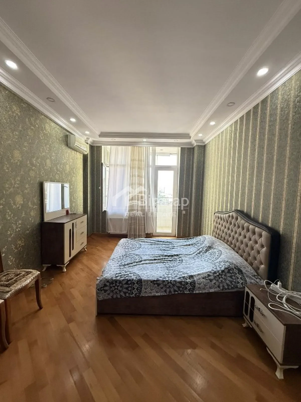 Продаётся 3-комн. новостройка 154 м², м. Элмляр Академиясы — фото 10