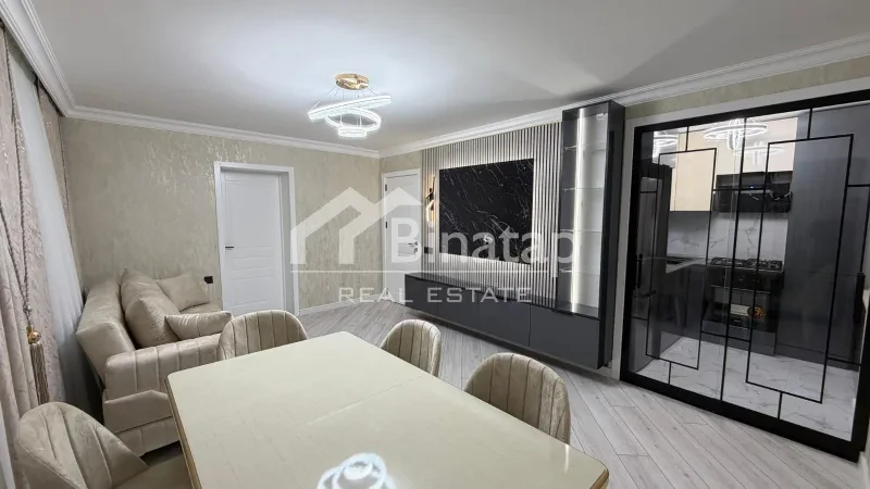 Satılır 3 otaqlı köhnə tikili 67 m², Gənclik m.