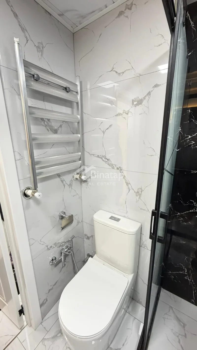 Satılır 3 otaqlı köhnə tikili 67 m², Gənclik m. — şəkil 13
