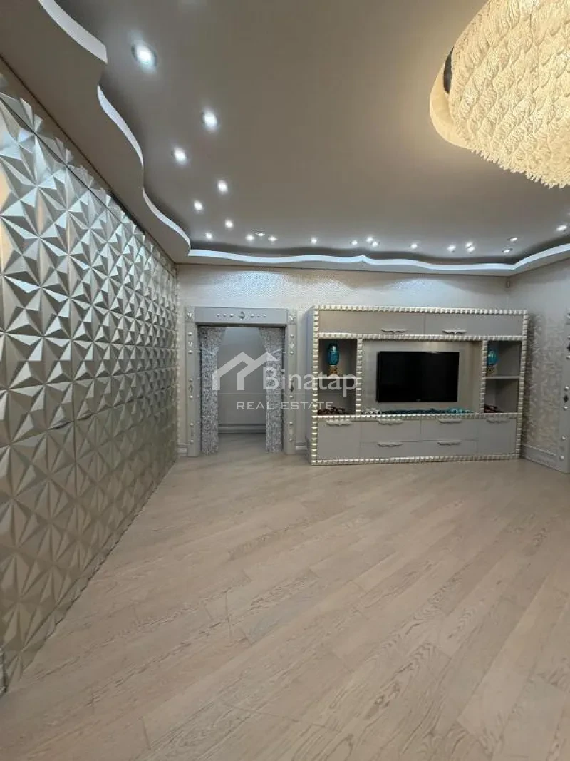 Satılır 4 otaqlı yeni tikili 239 m², 28 May m. — şəkil 19