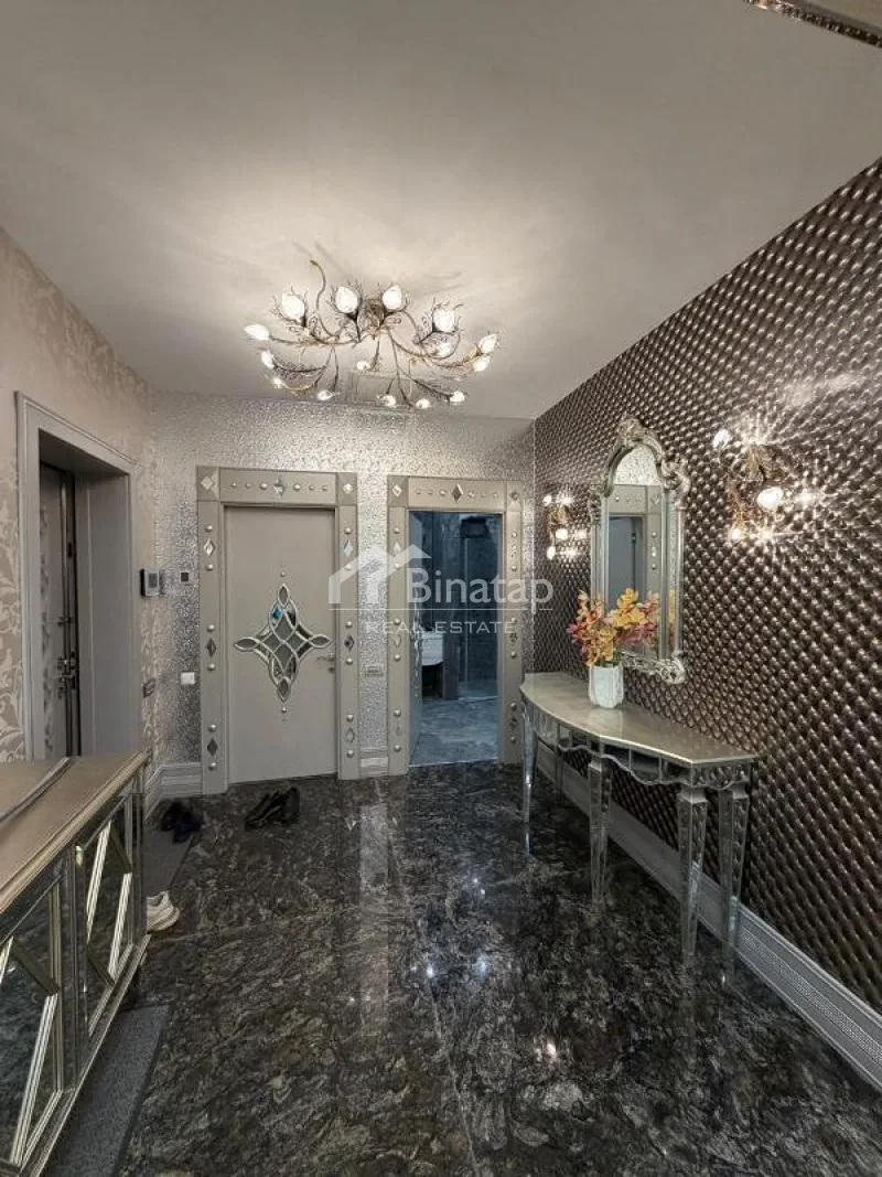 Satılır 4 otaqlı yeni tikili 239 m², 28 May m. — şəkil 20