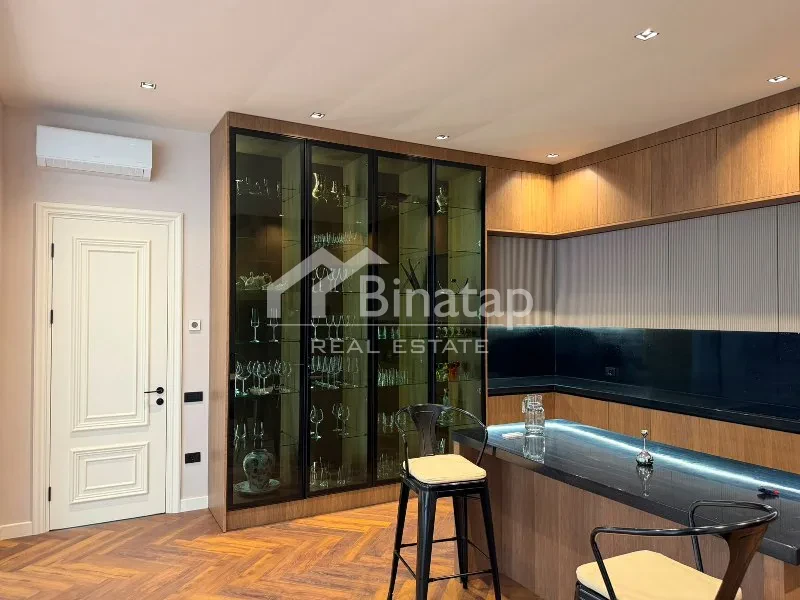Satılır 12 otaqlı həyət evi / bağ evi 985 m², Badamdar qəs. — şəkil 13