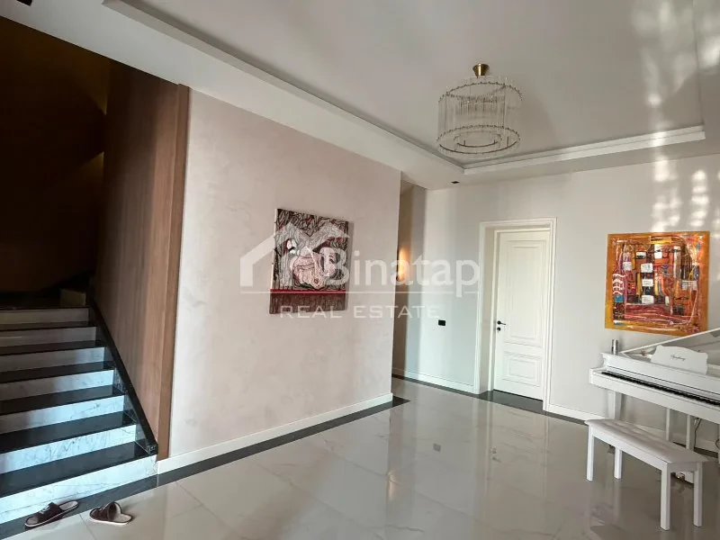 Satılır 12 otaqlı həyət evi / bağ evi 985 m², Badamdar qəs. — şəkil 16