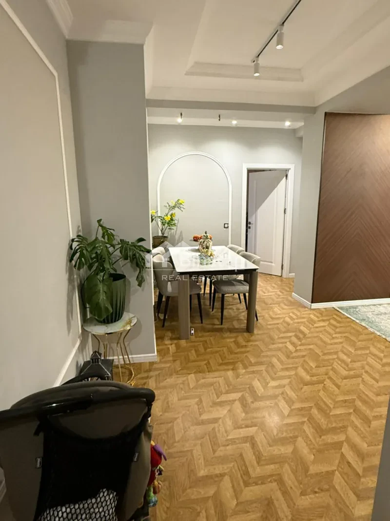 Satılır 3 otaqlı yeni tikili 130 m², İnşaatçılar m. — şəkil 4