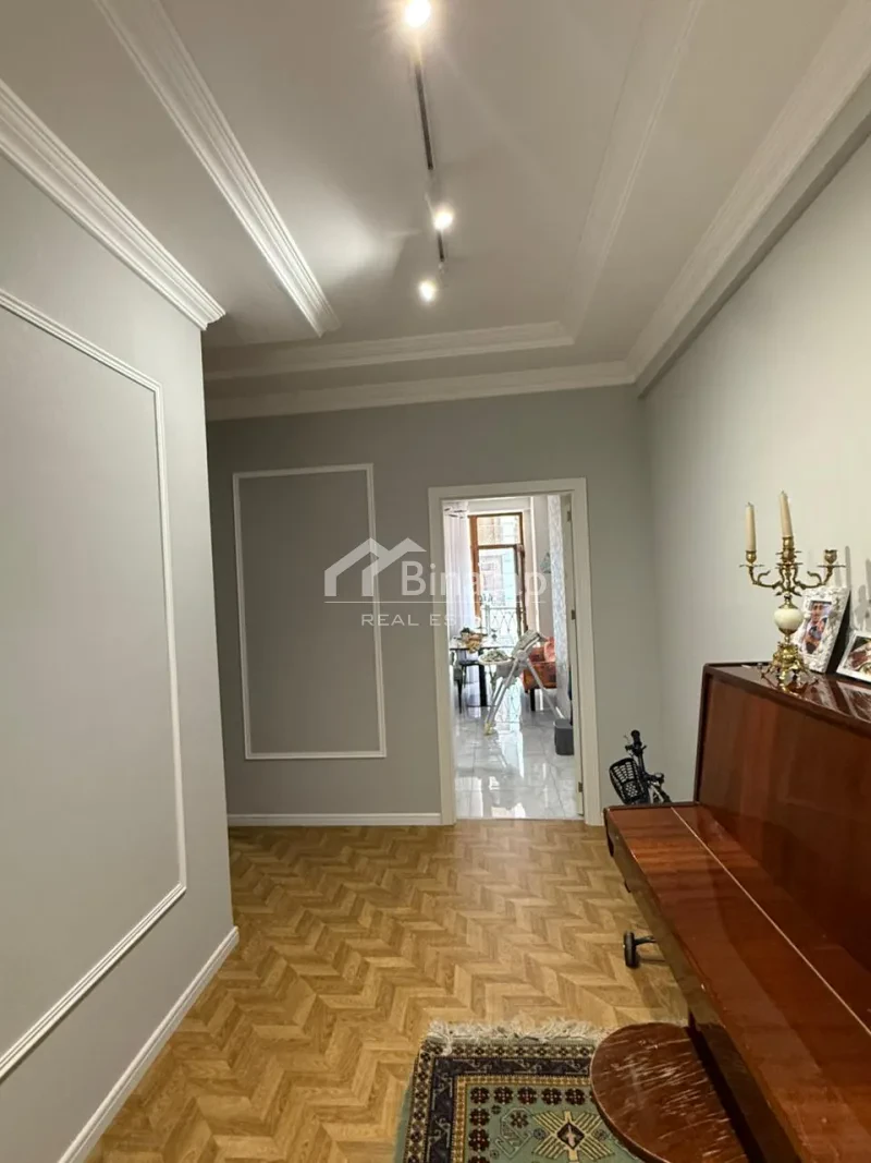 Satılır 3 otaqlı yeni tikili 130 m², İnşaatçılar m. — şəkil 5