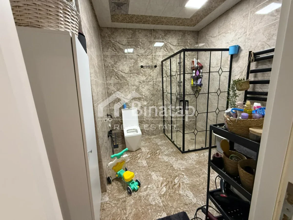 Satılır 3 otaqlı yeni tikili 130 m², İnşaatçılar m. — şəkil 14