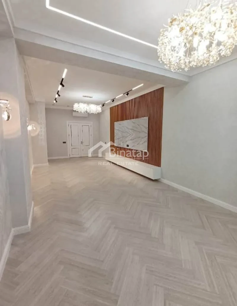 Satılır 4 otaqlı yeni tikili 172.5 m², Xətai m.