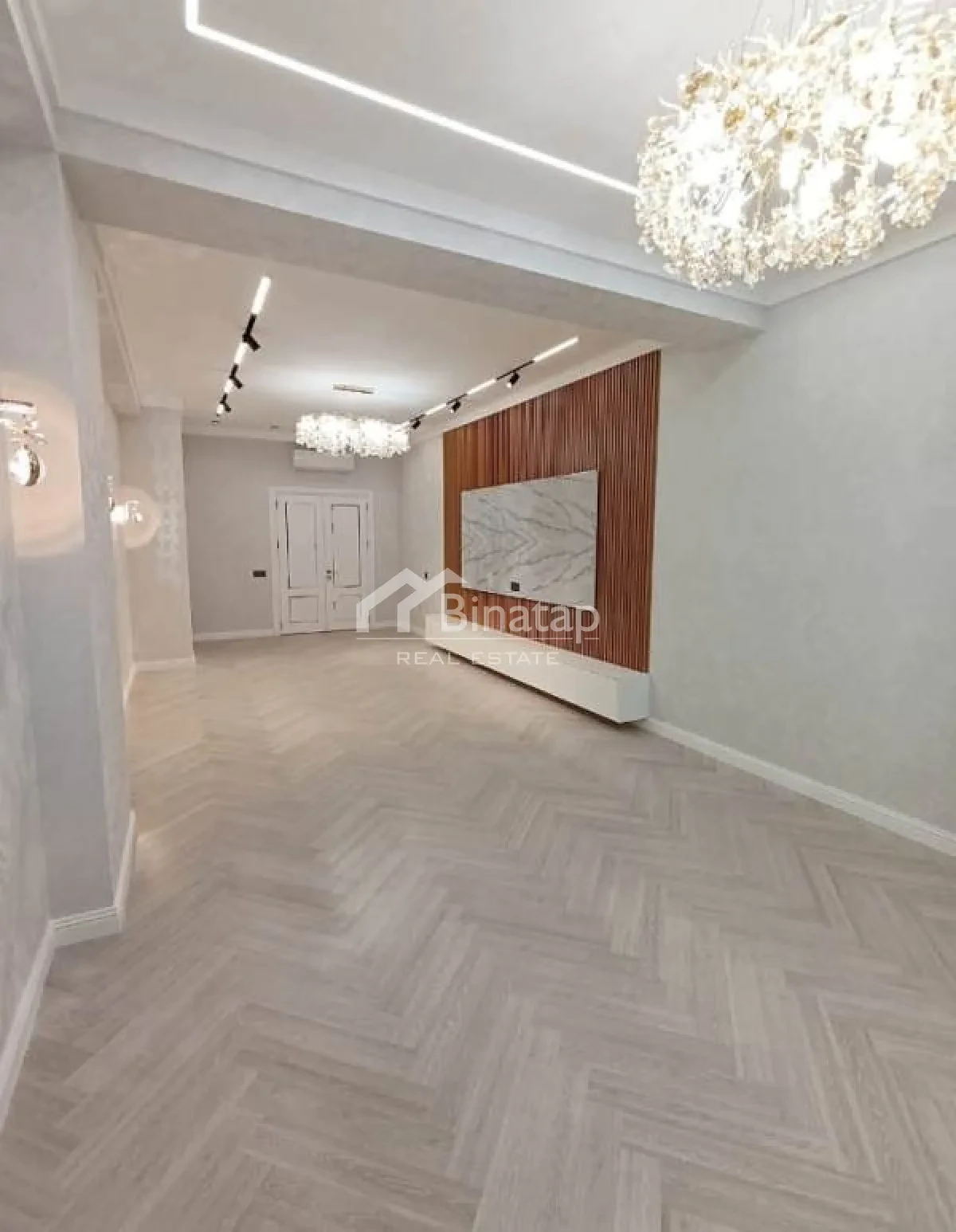Satılır 4 otaqlı yeni tikili 172.5 m², Xətai m. — şəkil 1
