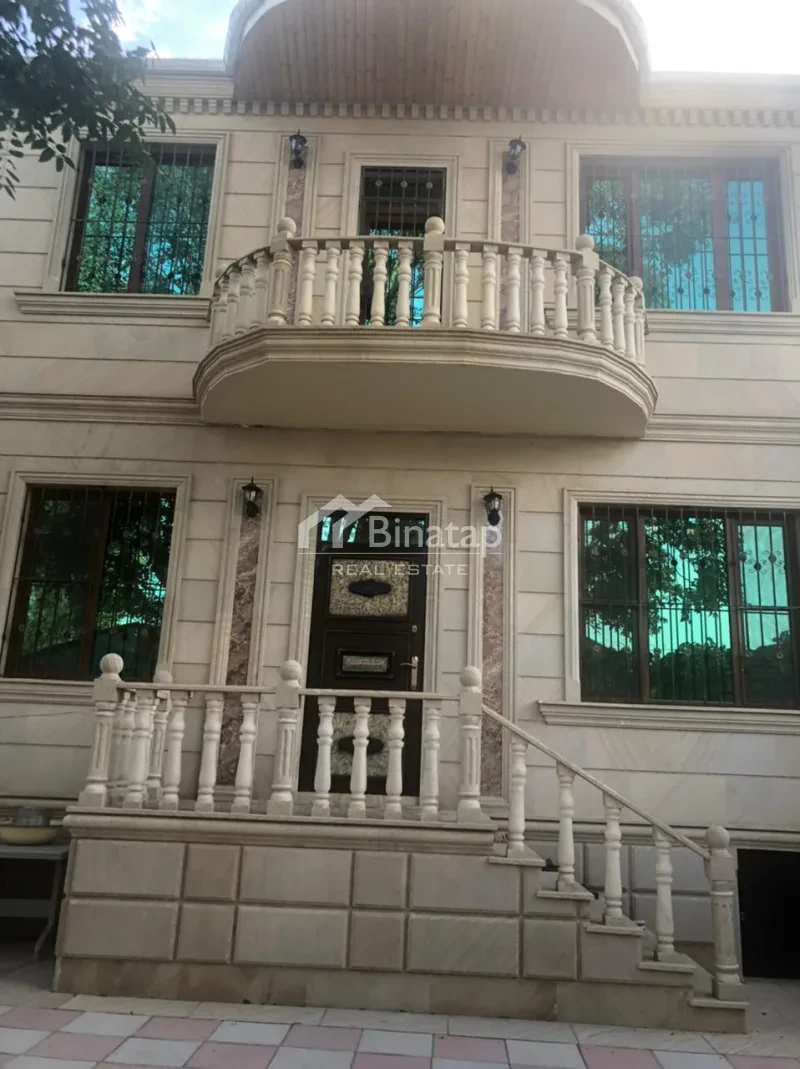 Satılır 5 otaqlı həyət evi / bağ evi 172 m², Avtovağzal m.