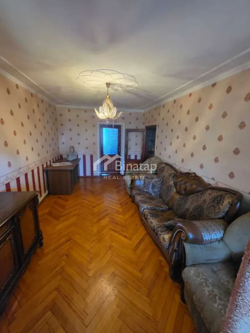 Satılır 2 otaqlı köhnə tikili 60 m², Gənclik m. — şəkil 2