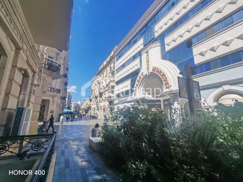 Продаётся 2-комн. квартира 110 м², м. Сахил